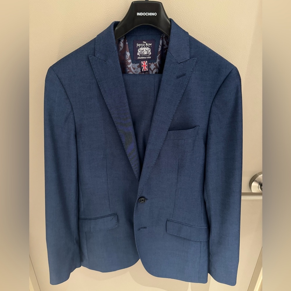 English laundry sharkskin blue suit size 38R